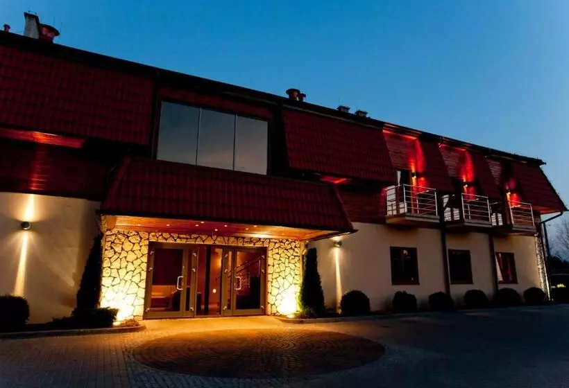 Aamiaismajoitus (B&B) Zajazd Chata Kębłowo