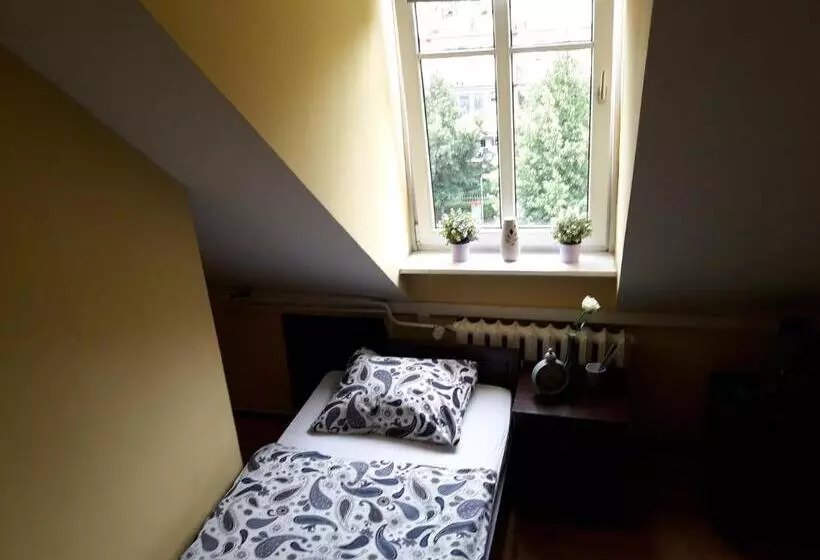 Hostel Pałacyk