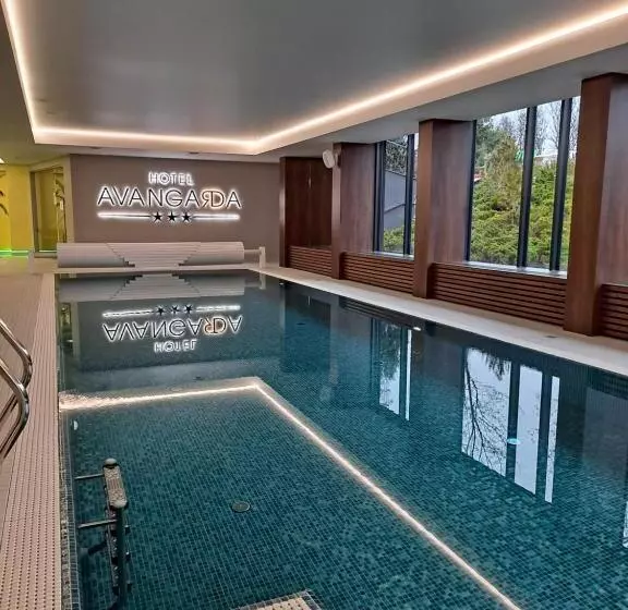 ホテル Avangarda
