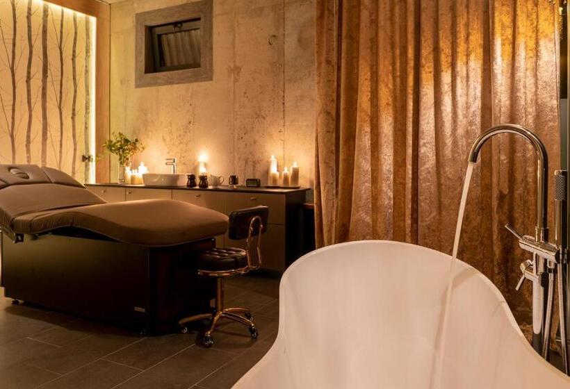 בית מלון כפרי Caryńska Resort & Spa