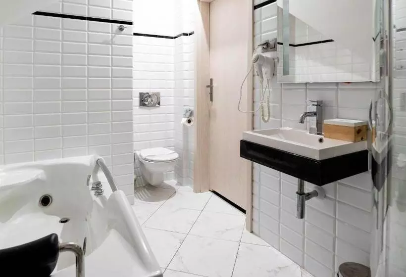 Hotelli Caryńska Resort & Spa