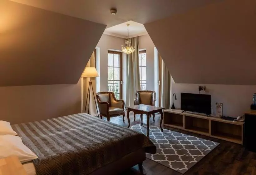 Hotelli Caryńska Resort & Spa