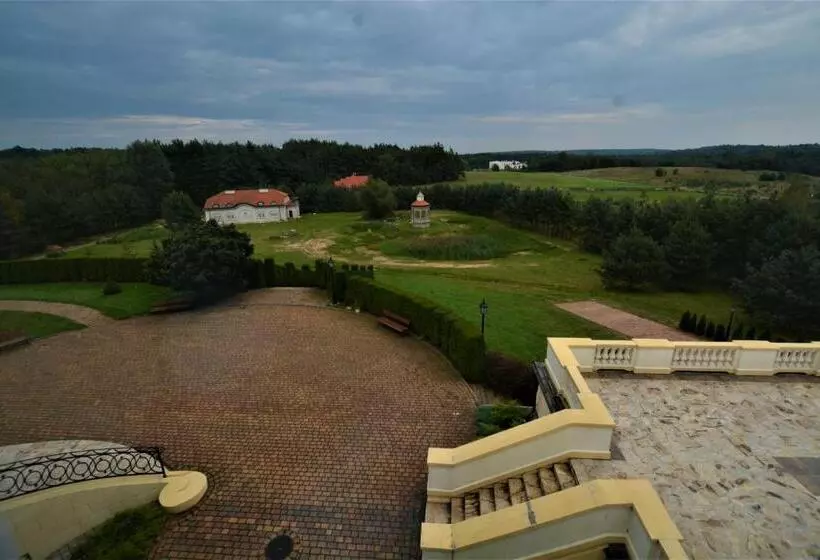 ホテル Dwor Osieczek