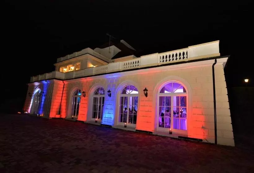 ホテル Dwor Osieczek