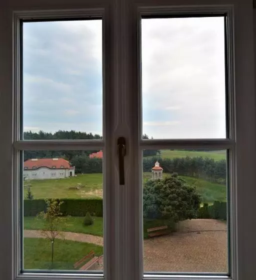 ホテル Dwor Osieczek