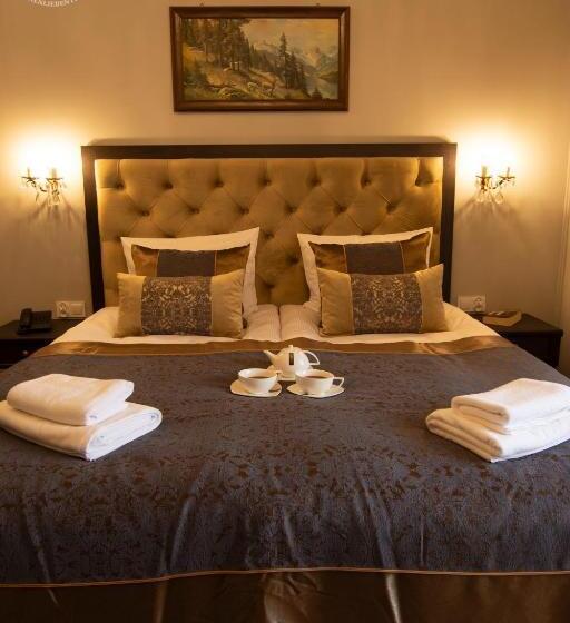 ホテル Pałac Lubiechowa Jelenia Góra Riesengebirge