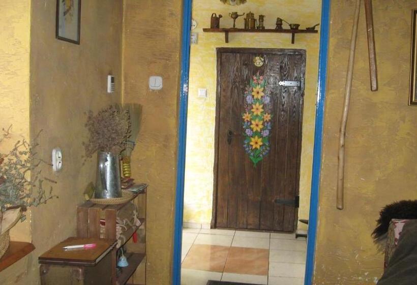 فندق Zagroda Zalipie