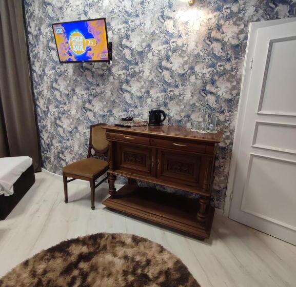 Night O Clock Business Aparts