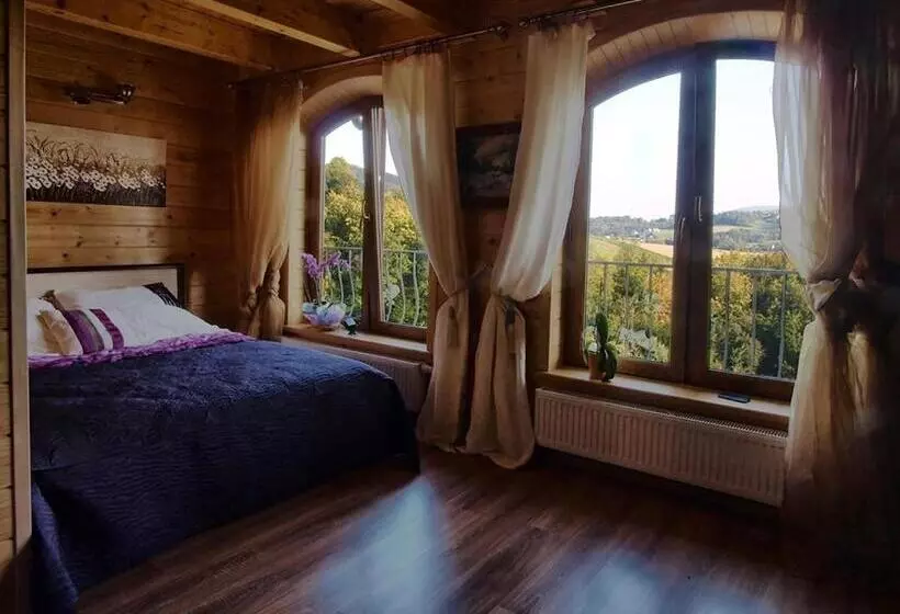 Majatalo Chata Wsród Malw