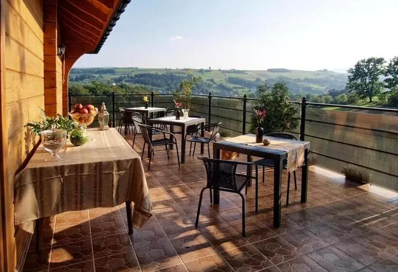 Majatalo Chata Wsród Malw