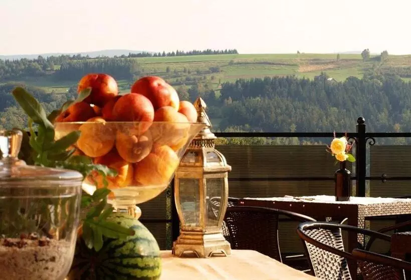 Majatalo Chata Wsród Malw