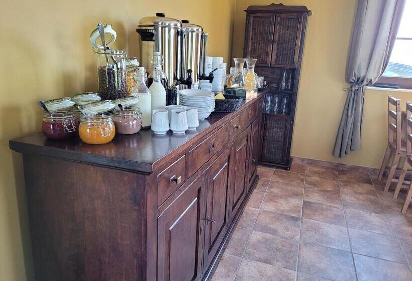 펜션 Dom Podróżnika