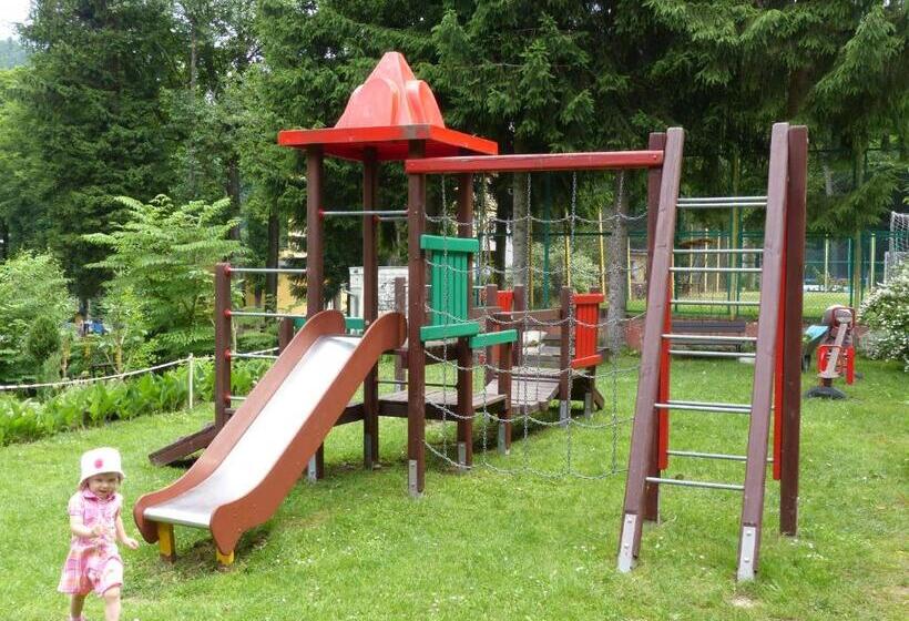 リゾートホテル Dom Wczasowy Kamela