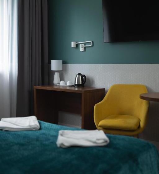 リゾートホテル Dom Wczasowy Kamela