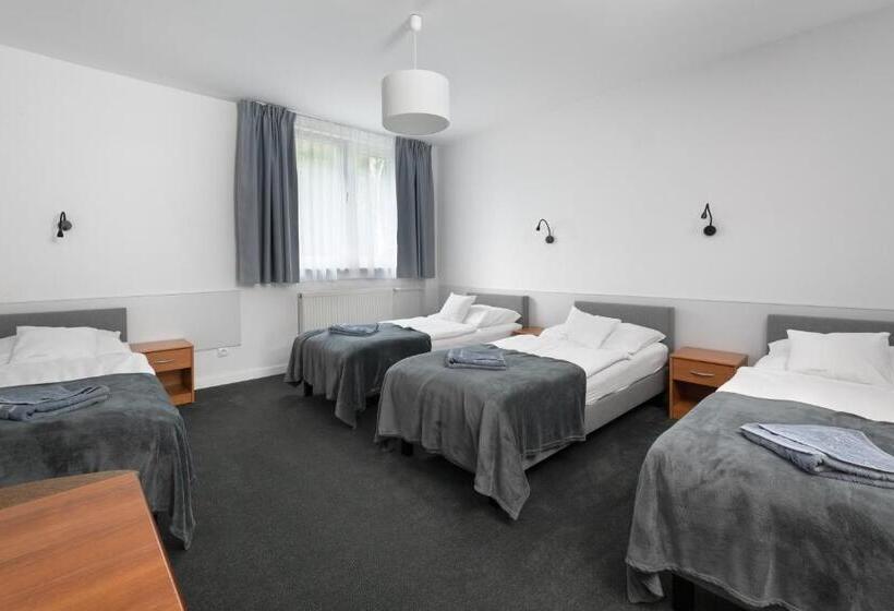 リゾートホテル Dom Wczasowy Kamela