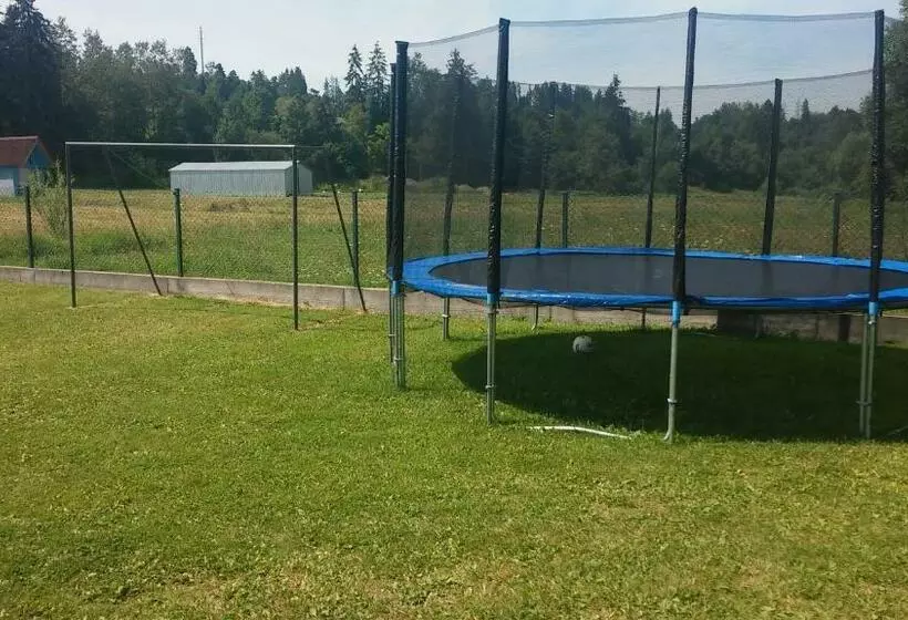 リゾートホテル Małgosia   10 Minut Na Piechotę Do Stoku Narciarskiego I Basenów Termalnych Bania