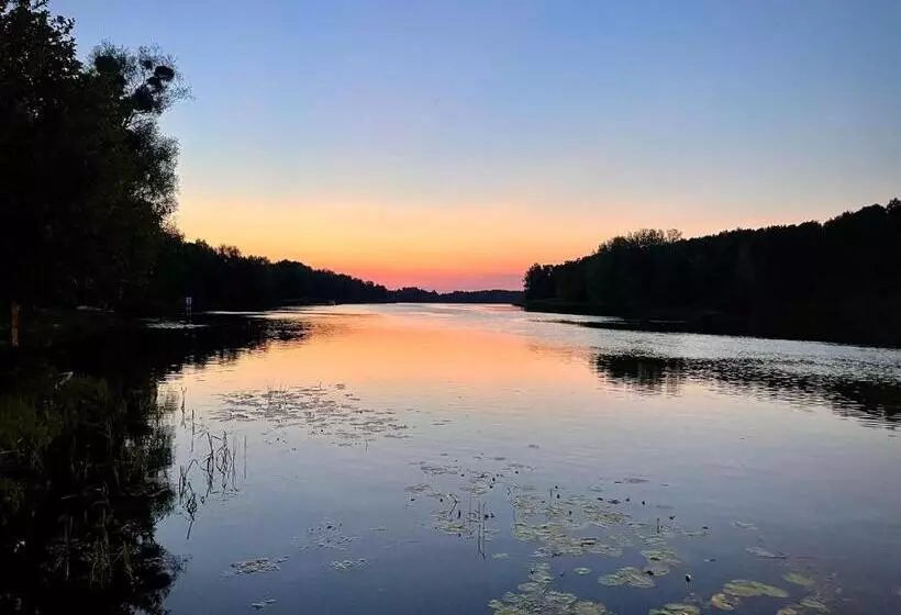 Lomakeskus Ośrodek Wypoczynkowy Julia W Samociążku