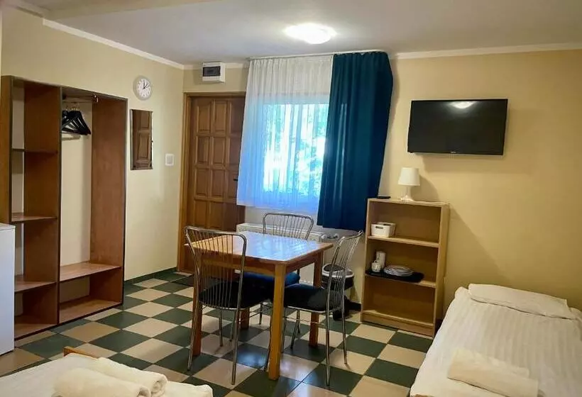 Lomakeskus Ośrodek Wypoczynkowy Julia W Samociążku