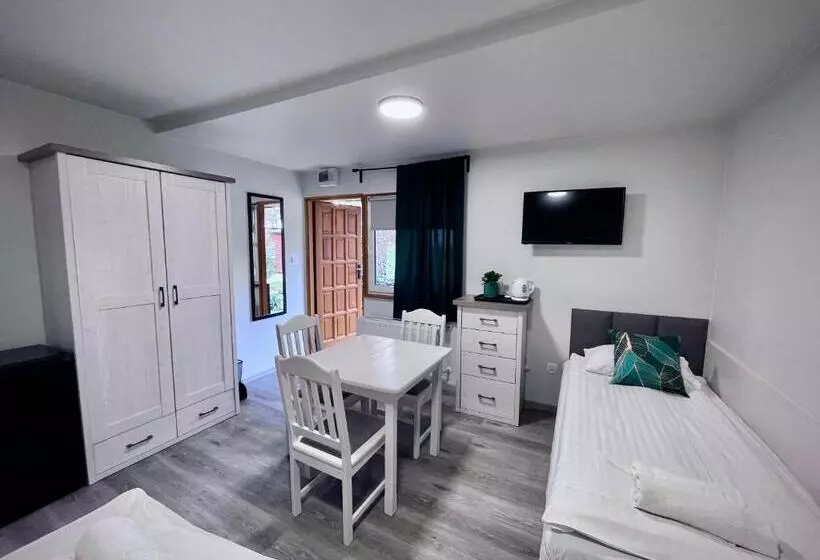 Lomakeskus Ośrodek Wypoczynkowy Julia W Samociążku