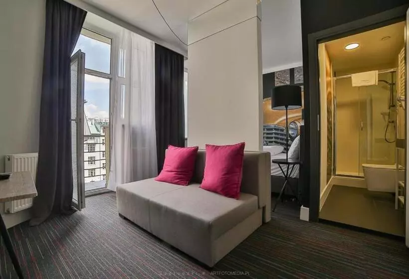 Saint Thomas Corner   By Upstairs
