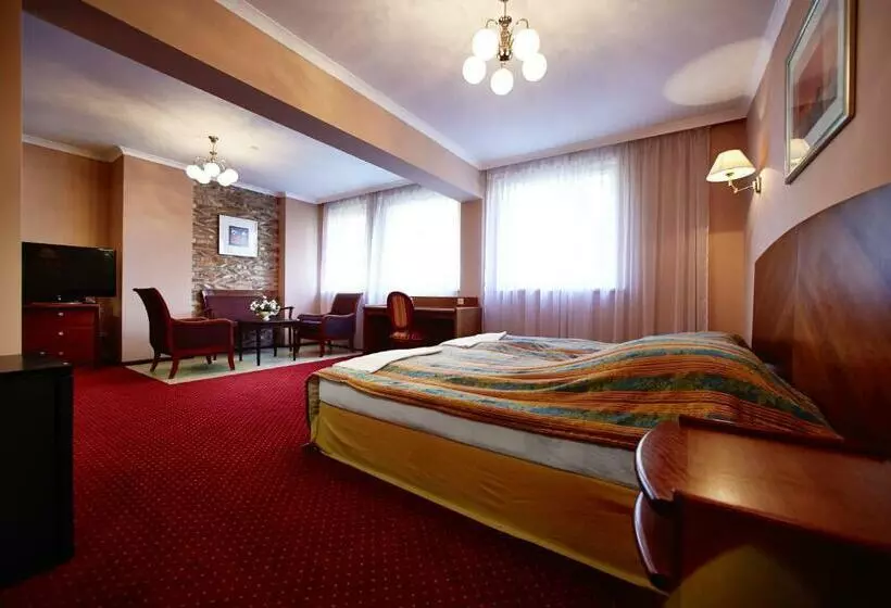 ユースホステル Amazonka