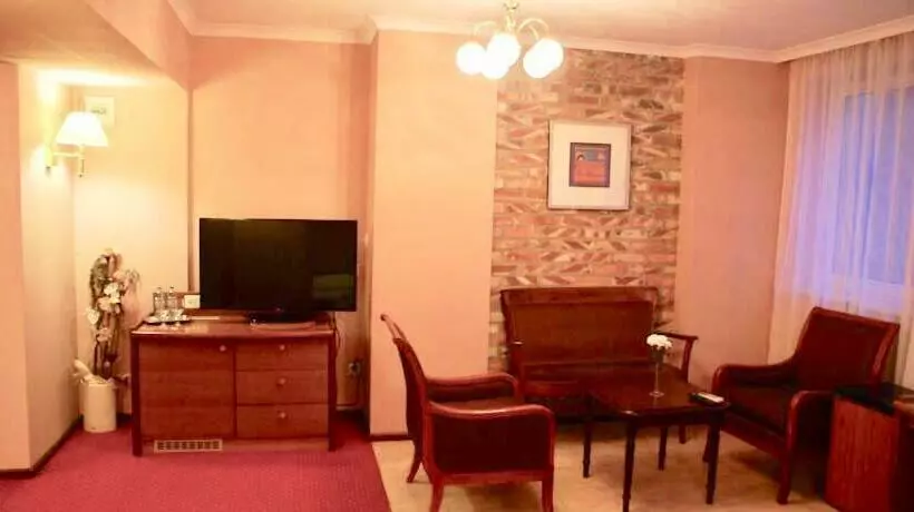 ユースホステル Amazonka