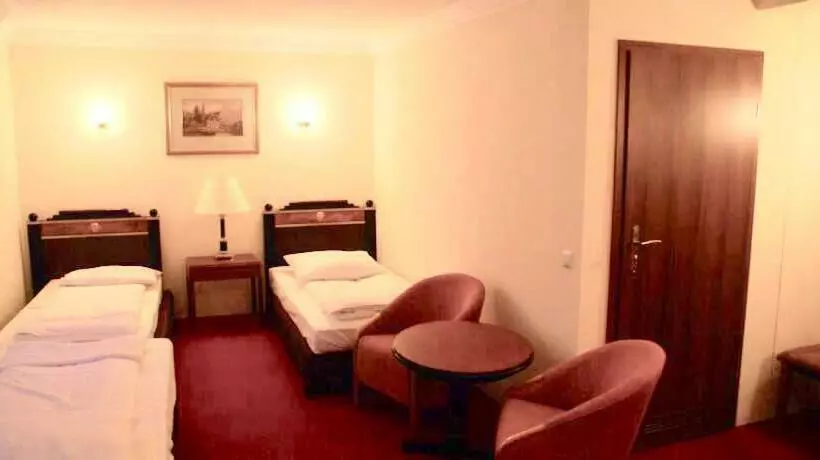 ユースホステル Amazonka