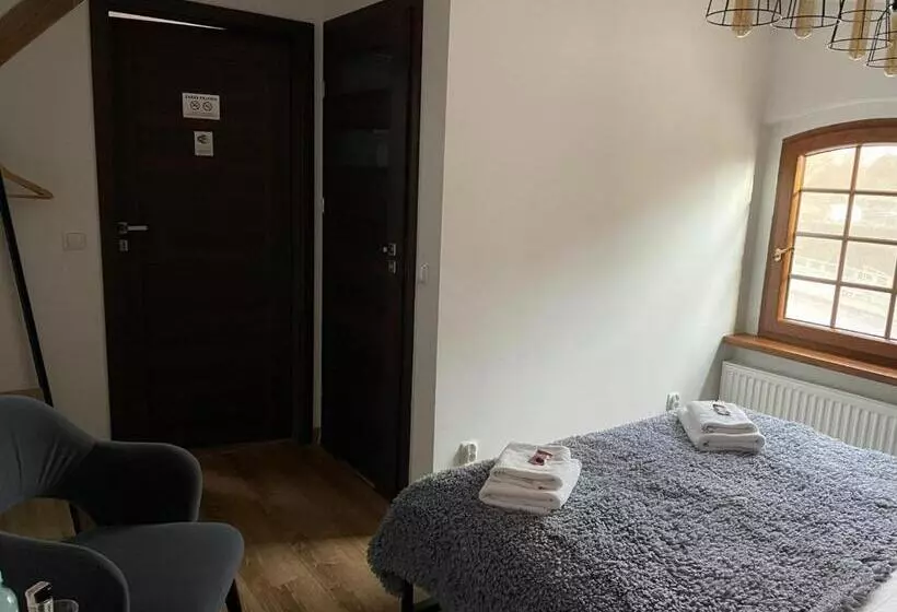 Retkeilymaja Miodosytnia