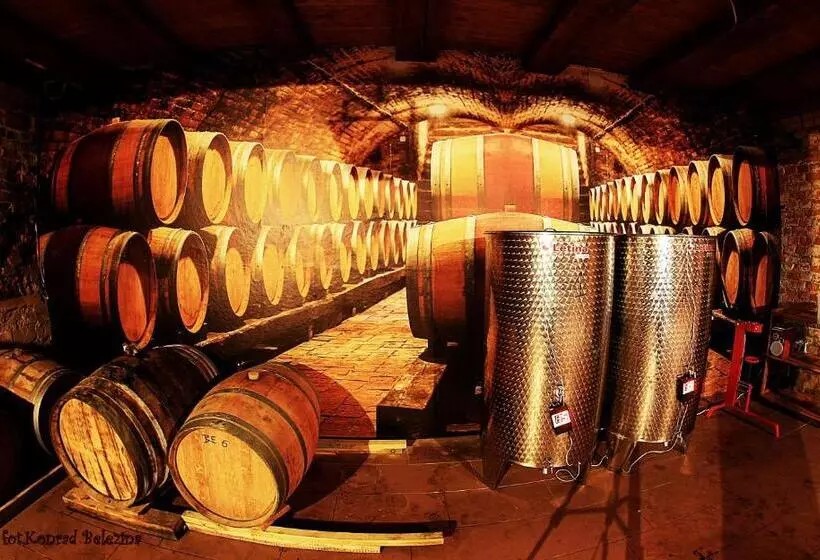 Retkeilymaja Miodosytnia