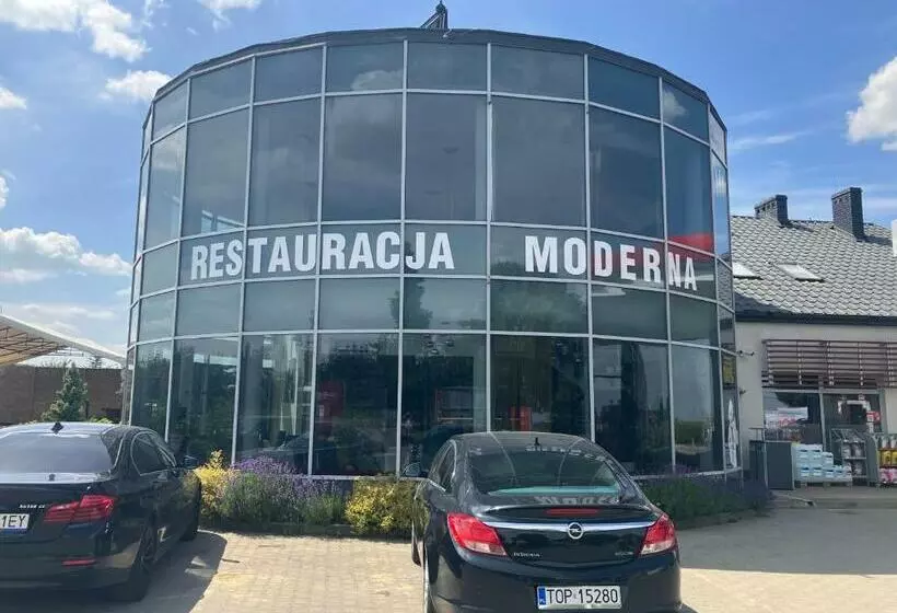 Retkeilymaja Zajazd Okalina