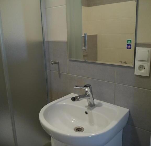 فندق صغير Willa Na Nehringa