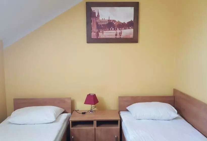 Retkeilymaja Zajazd Gosciniec