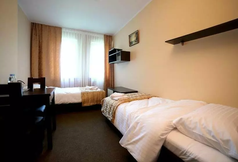 Retkeilymaja Zajazd Monki