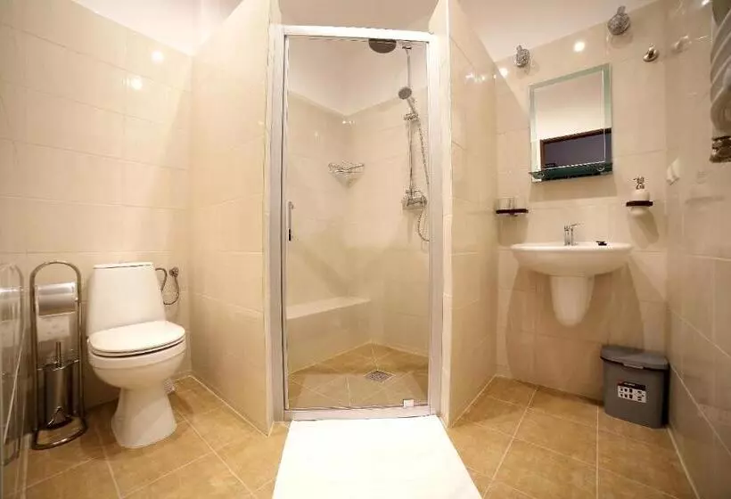 Retkeilymaja Zajazd Monki