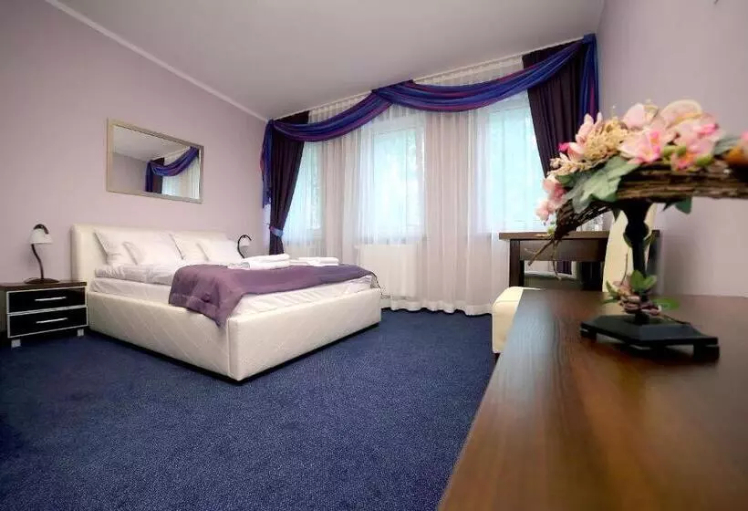 Retkeilymaja Zajazd Monki