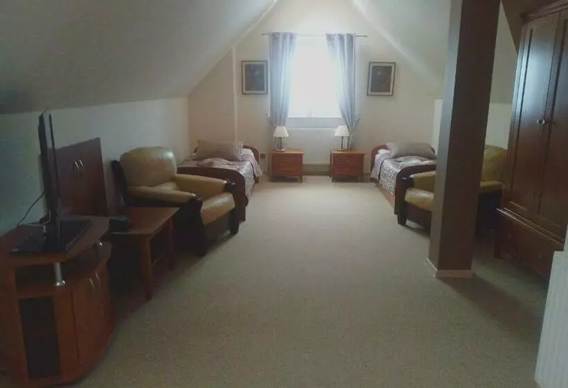 Aamiaismajoitus (B&B) Artemis