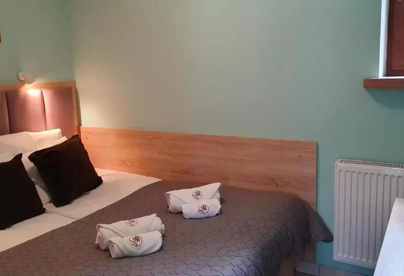 Aamiaismajoitus (B&B) Chata Nad Sztolnią