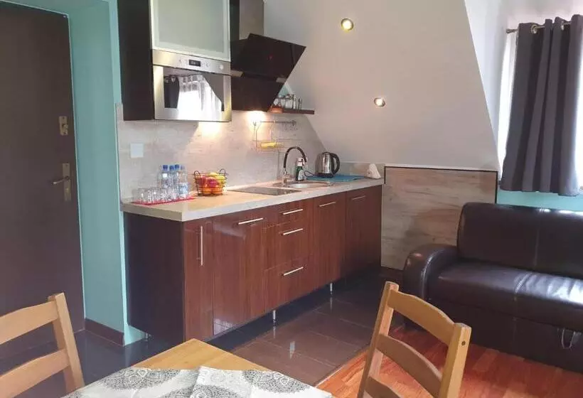 Aamiaismajoitus (B&B) Chata Nad Sztolnią