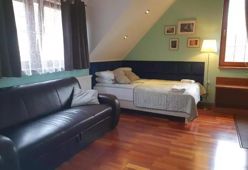 Aamiaismajoitus (B&B) Chata Nad Sztolnią