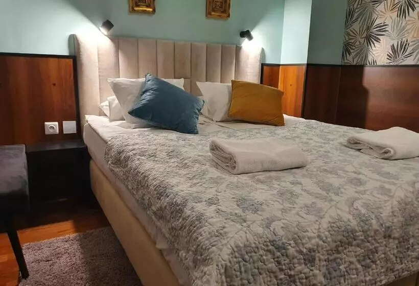 Aamiaismajoitus (B&B) Chata Nad Sztolnią