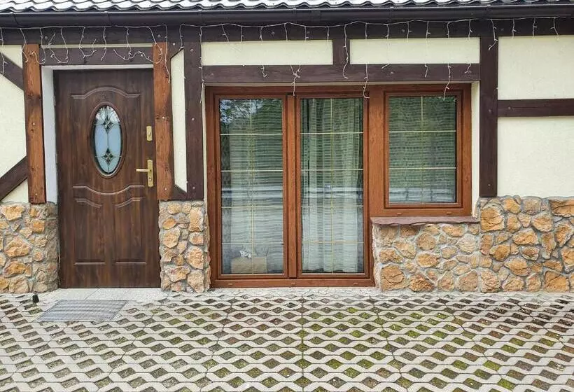 Aamiaismajoitus (B&B) Chata Nad Sztolnią