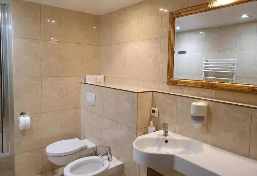 Aamiaismajoitus (B&B) Chata Nad Sztolnią