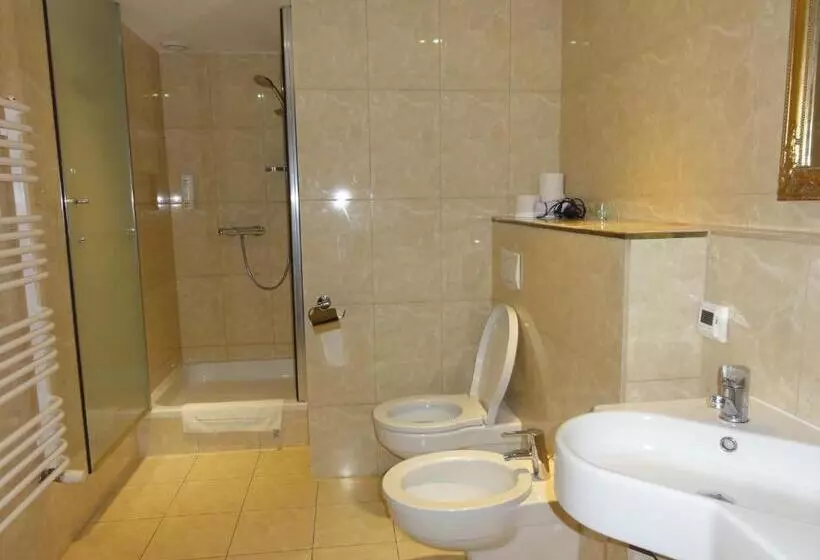 Aamiaismajoitus (B&B) Chata Nad Sztolnią