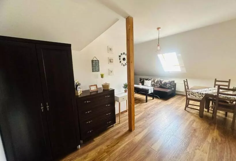 Aamiaismajoitus (B&B) Dom Supełek