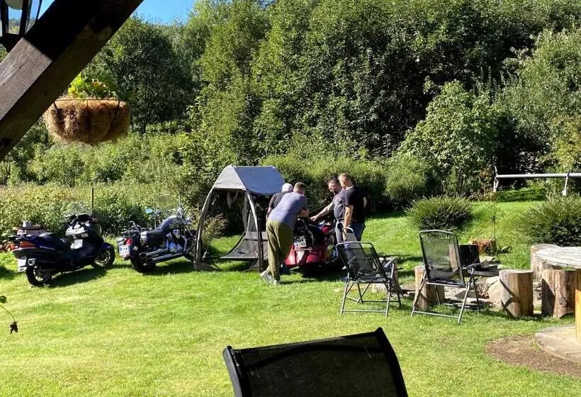 Aamiaismajoitus (B&B) Dom Supełek