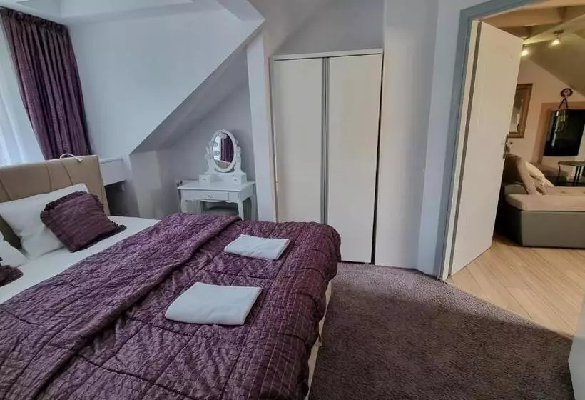 Aamiaismajoitus (B&B) Dwór Boratyn