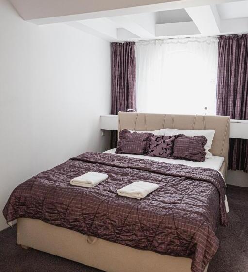 צימר Dwór Boratyn