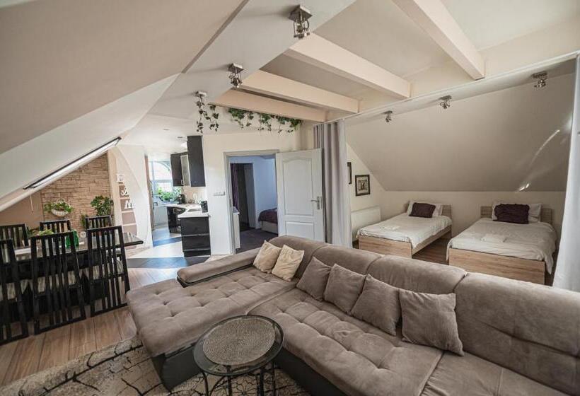 צימר Dwór Boratyn