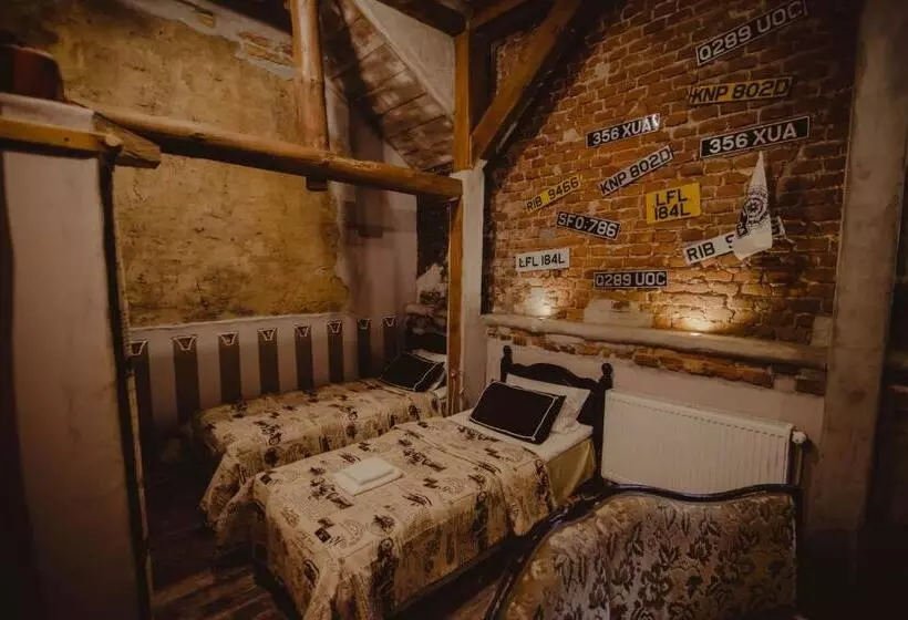 Aamiaismajoitus (B&B) Dwór Boratyn