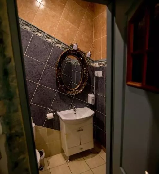 Aamiaismajoitus (B&B) Dwór Boratyn